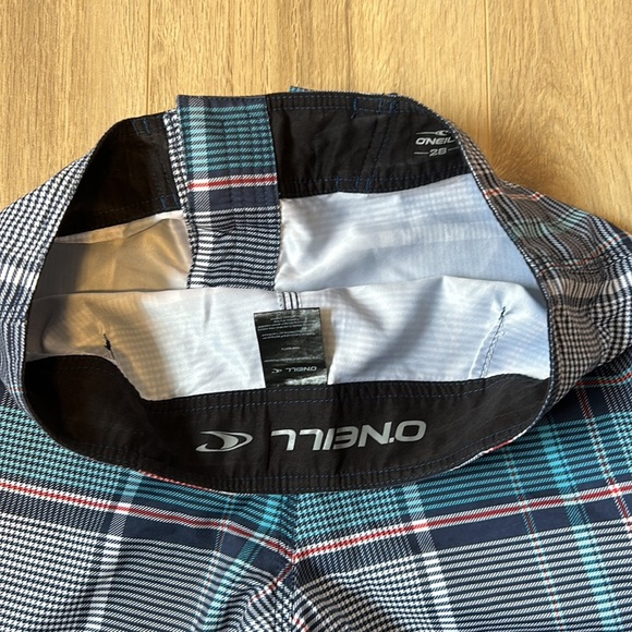 NWOT Men’s O’Neill Board Shorts - Picture 3 of 3